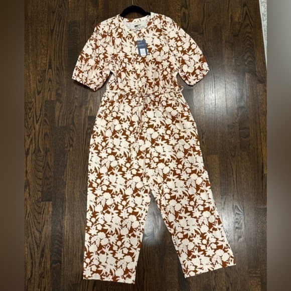 NWT Universal Threads Romper - Picture 3 of 5